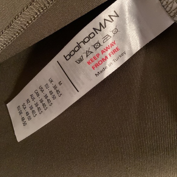 Sz Medium Olive/Khaki Colored, Like New Mens Comfortable T-Shirt by boohoo MAN - Picture 5 of 8